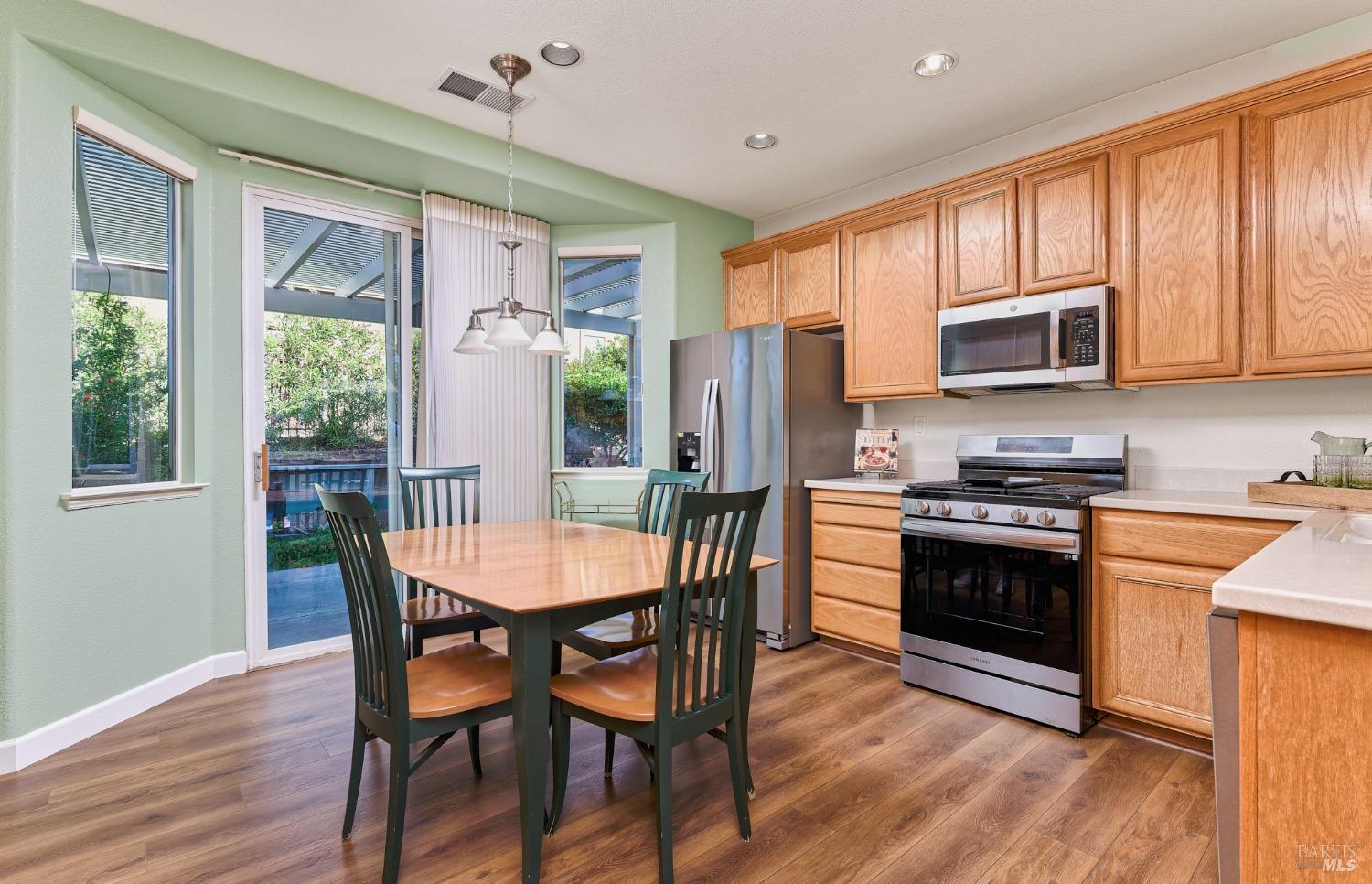 Detail Gallery Image 17 of 28 For 448 Cedar Ridge Dr, Rio Vista,  CA 94571 - 2 Beds | 2 Baths