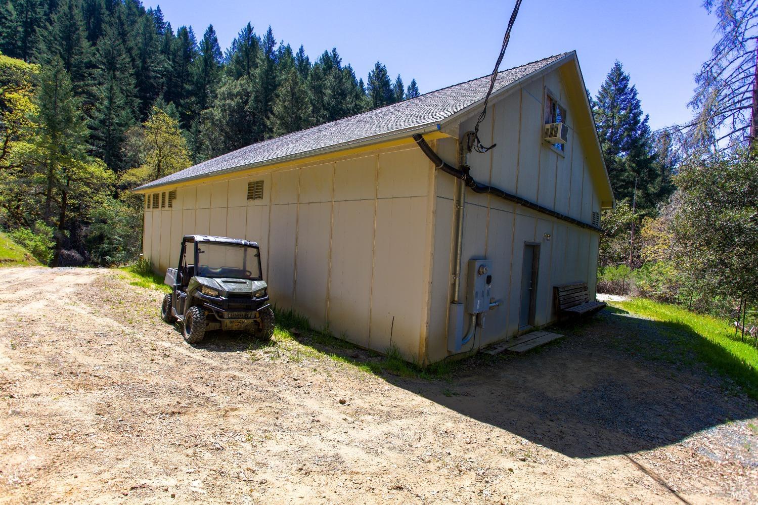 Detail Gallery Image 2 of 12 For 53310 N Highway 101 Hwy, Laytonville,  CA 95454 - – Beds | – Baths