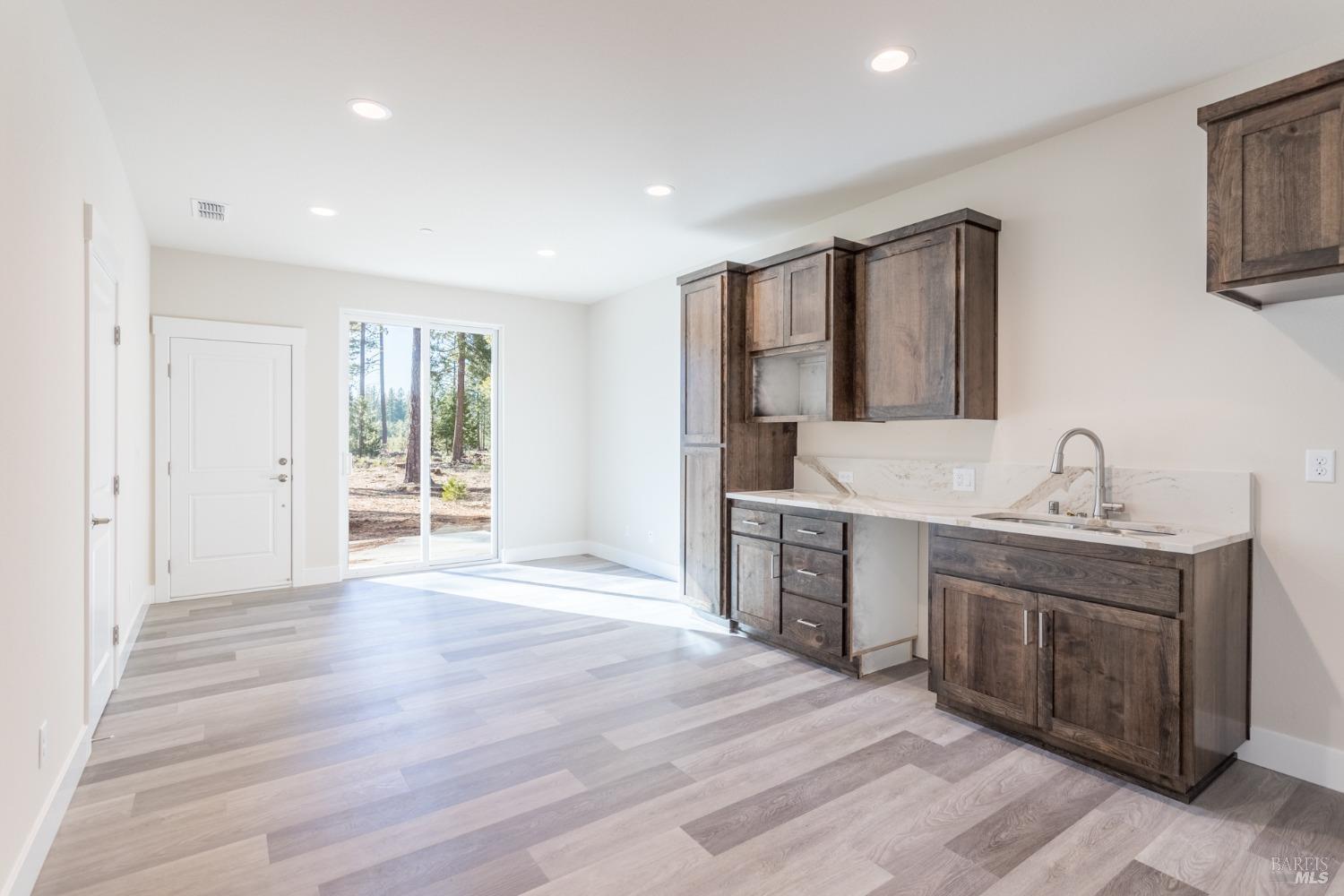 Detail Gallery Image 18 of 28 For 32799 Broomsedge Pl, Shingletown,  CA 96088 - 4 Beds | 3/1 Baths