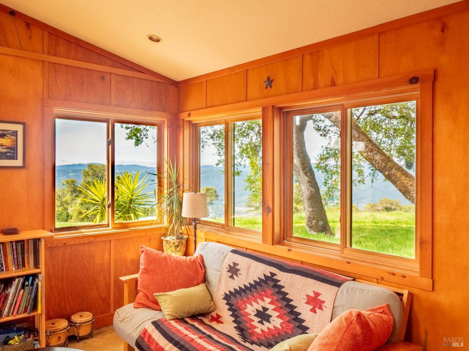 Detail Gallery Image 39 of 98 For 16121 Deer Meadows Rd, Boonville,  CA 95415 - 4 Beds | 3/1 Baths