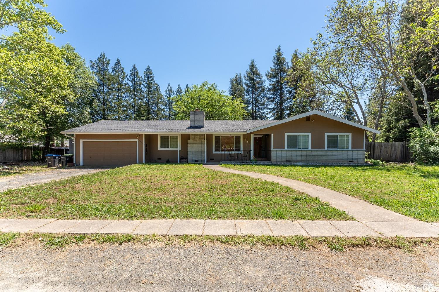 Detail Gallery Image 1 of 1 For 1041 Skyloah Way, Redwood Valley,  CA 95470 - 4 Beds | 2/1 Baths