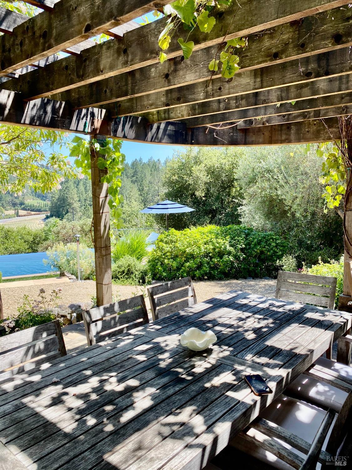 Detail Gallery Image 50 of 81 For 3594 Silverado Trl, Saint Helena,  CA 94574 - 5 Beds | 2/1 Baths