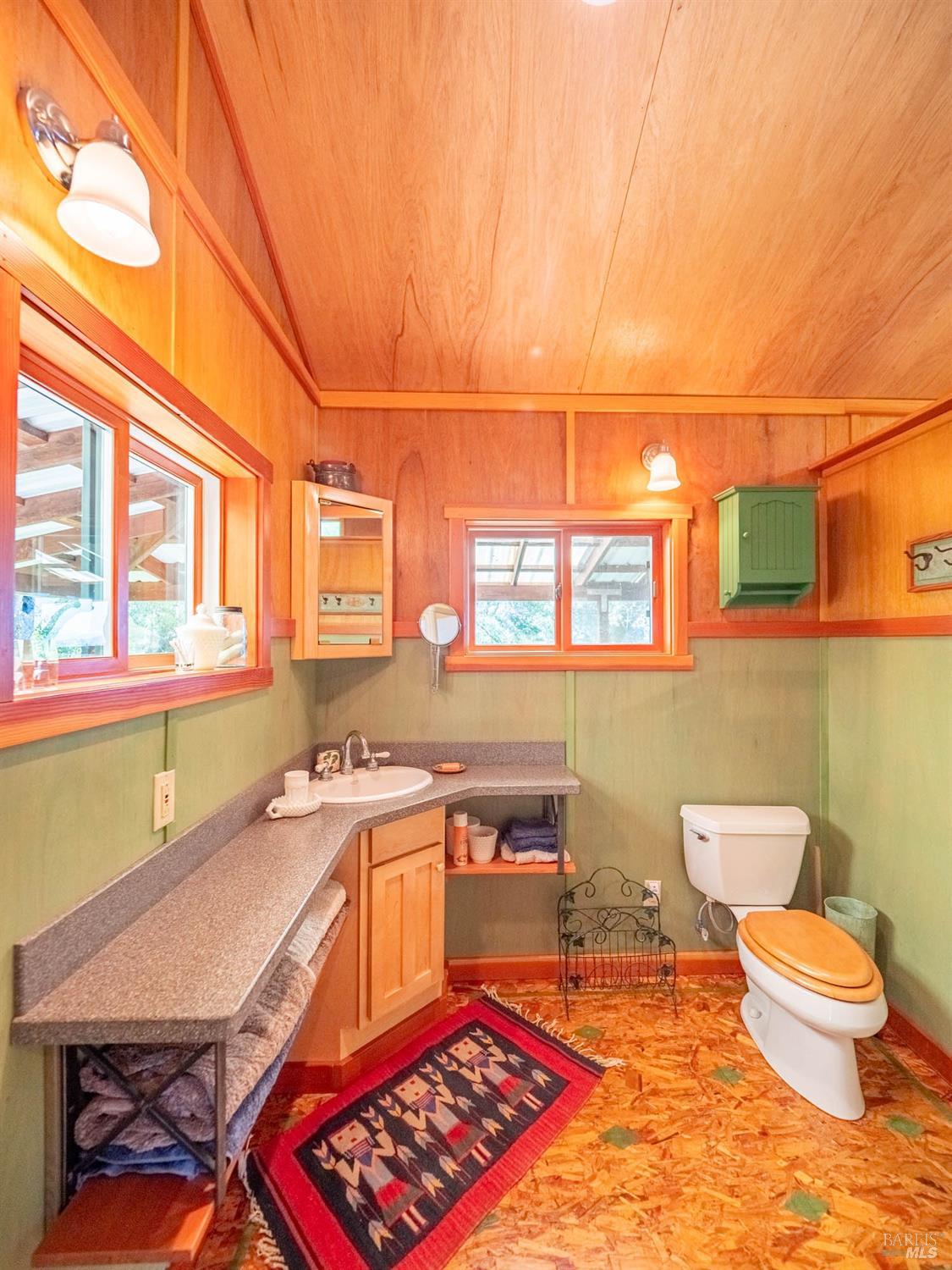 Detail Gallery Image 27 of 98 For 16121 Deer Meadows Rd, Boonville,  CA 95415 - 4 Beds | 3/1 Baths