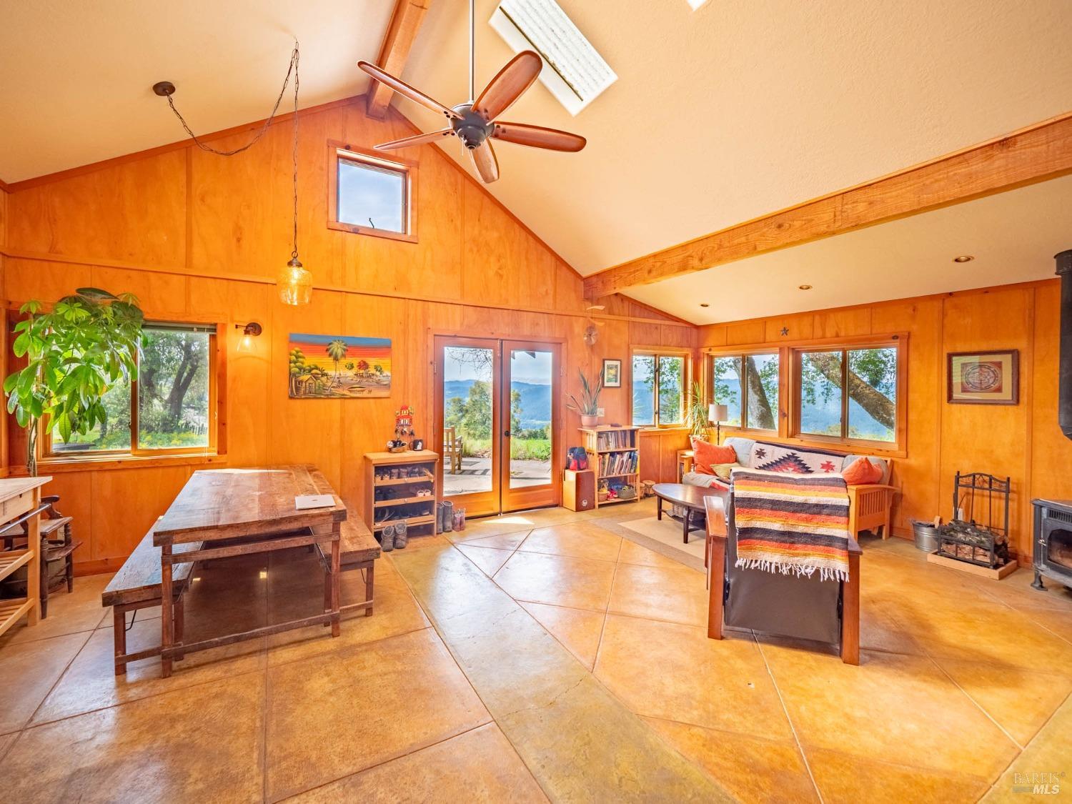 Detail Gallery Image 33 of 98 For 16121 Deer Meadows Rd, Boonville,  CA 95415 - 4 Beds | 3/1 Baths