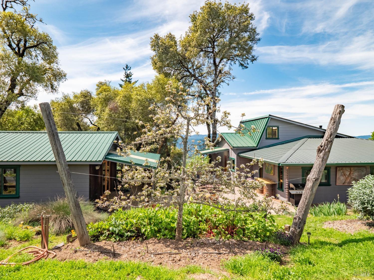 Detail Gallery Image 82 of 98 For 16121 Deer Meadows Rd, Boonville,  CA 95415 - 4 Beds | 3/1 Baths