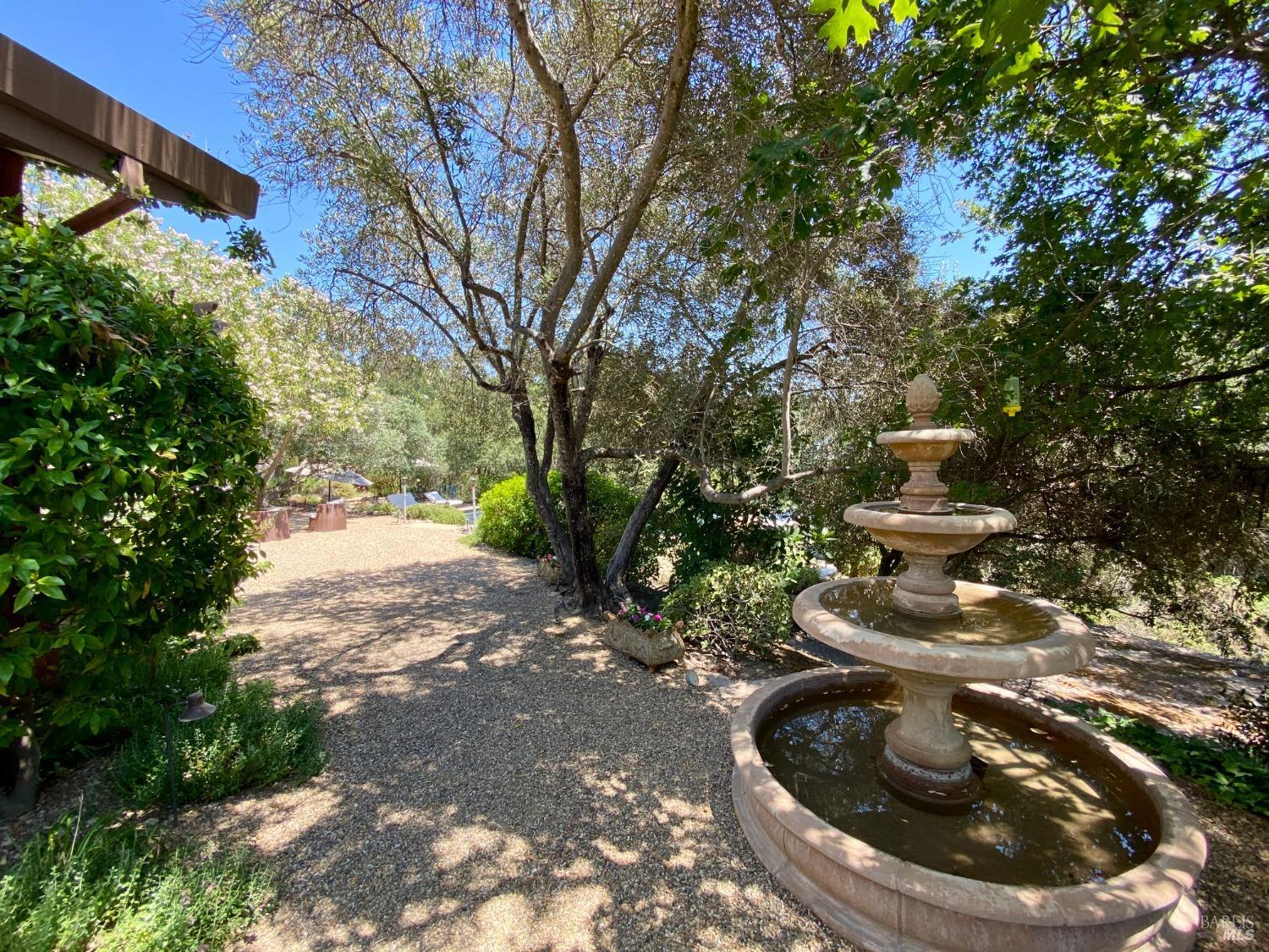 Detail Gallery Image 53 of 81 For 3594 Silverado Trl, Saint Helena,  CA 94574 - 5 Beds | 2/1 Baths