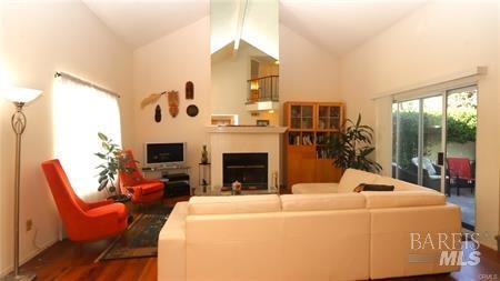 Detail Gallery Image 12 of 28 For 110 Marina Dr, Lakeport,  CA 95453 - 2 Beds | 1/1 Baths