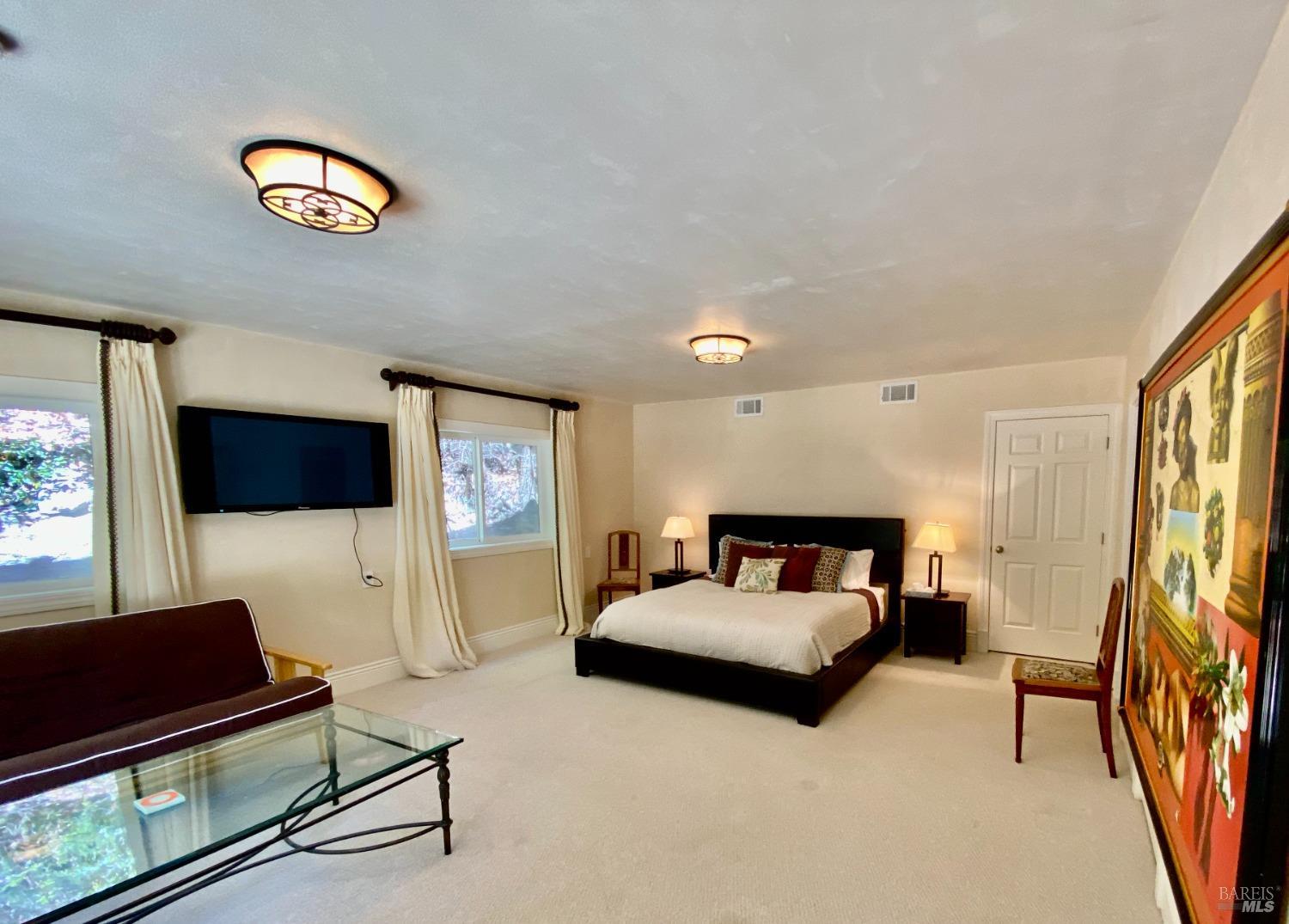 Detail Gallery Image 34 of 81 For 3594 Silverado Trl, Saint Helena,  CA 94574 - 5 Beds | 2/1 Baths
