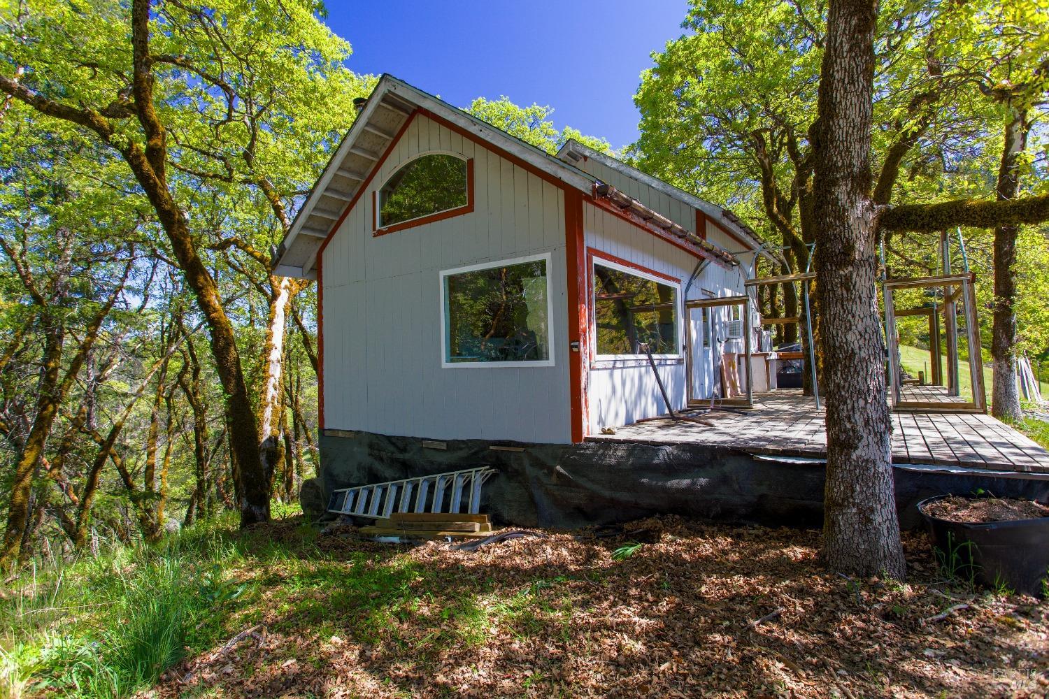Detail Gallery Image 6 of 12 For 53310 N Highway 101 Hwy, Laytonville,  CA 95454 - – Beds | – Baths