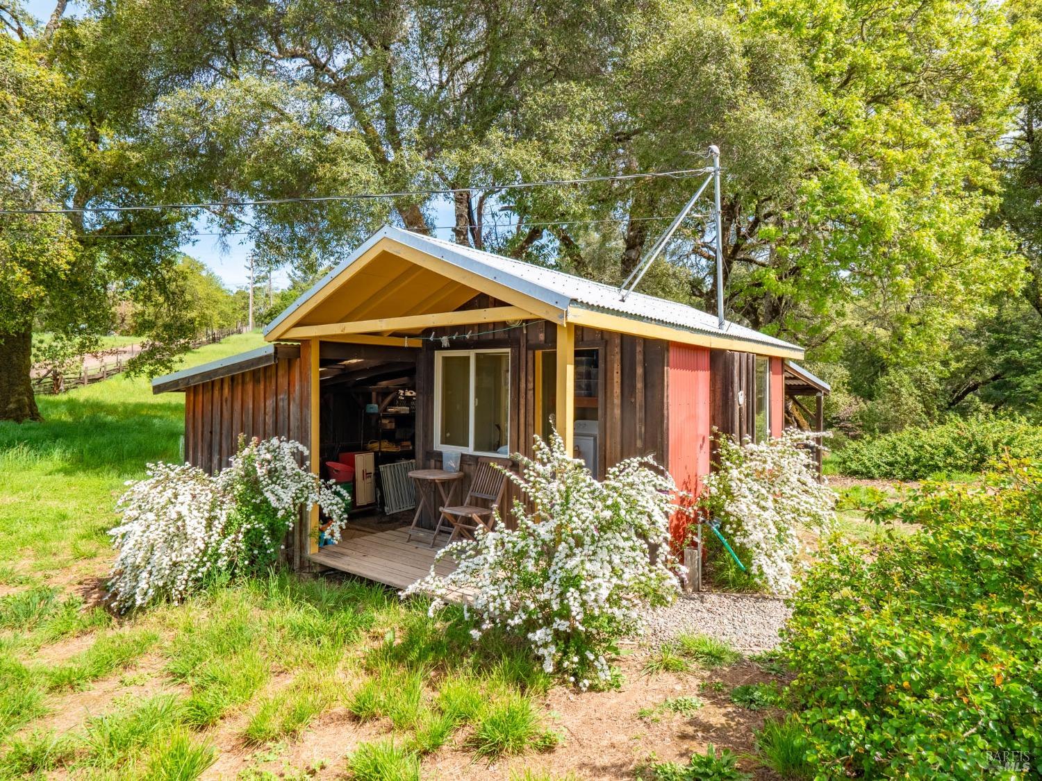 Detail Gallery Image 58 of 98 For 16121 Deer Meadows Rd, Boonville,  CA 95415 - 4 Beds | 3/1 Baths