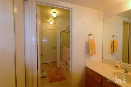 Detail Gallery Image 18 of 28 For 110 Marina Dr, Lakeport,  CA 95453 - 2 Beds | 1/1 Baths