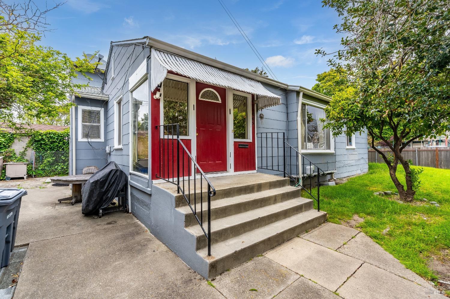 Detail Gallery Image 2 of 58 For 1445 Fairview St St, Berkeley,  CA 94702 - 0 Beds | 0 Baths