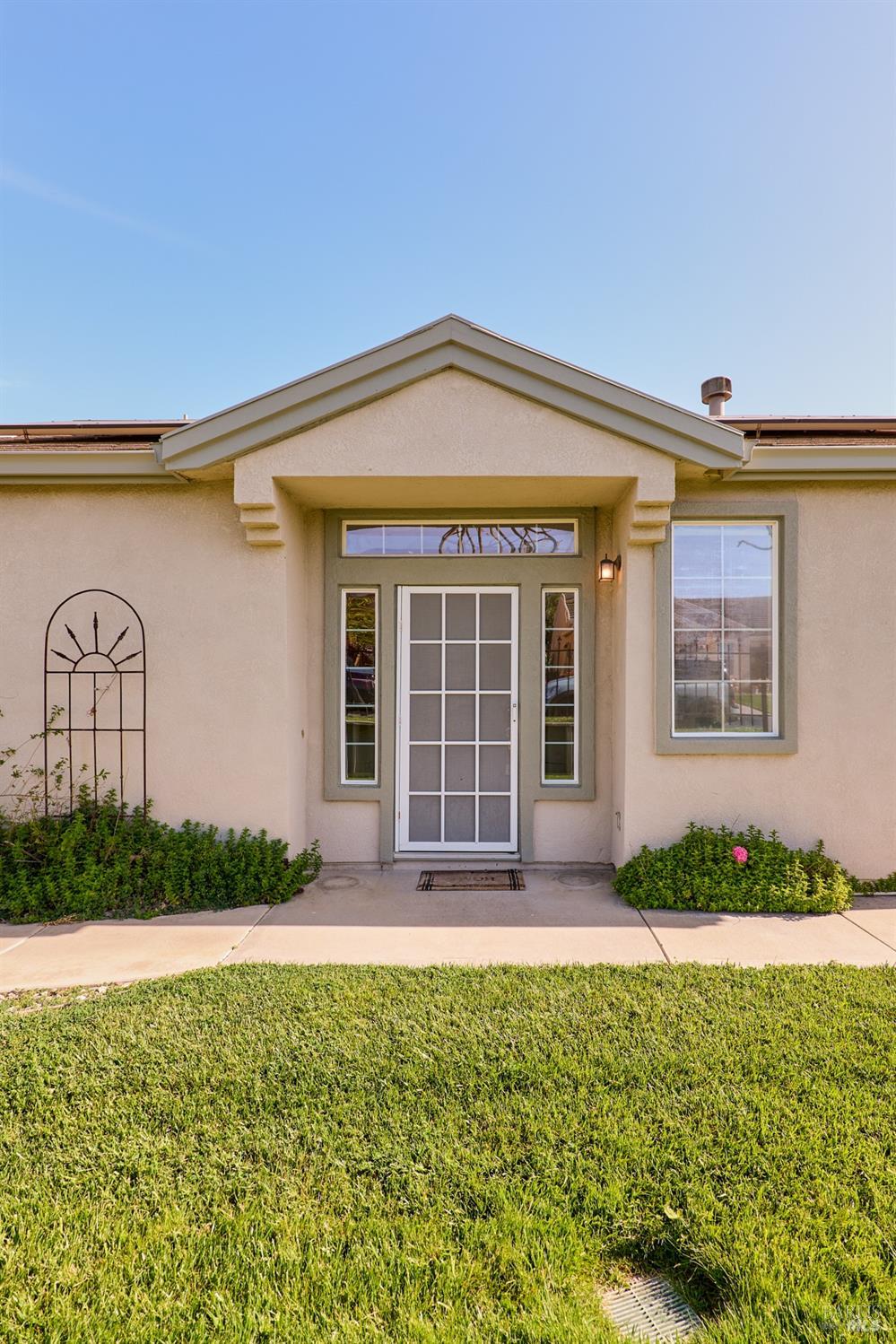 Detail Gallery Image 3 of 28 For 448 Cedar Ridge Dr, Rio Vista,  CA 94571 - 2 Beds | 2 Baths