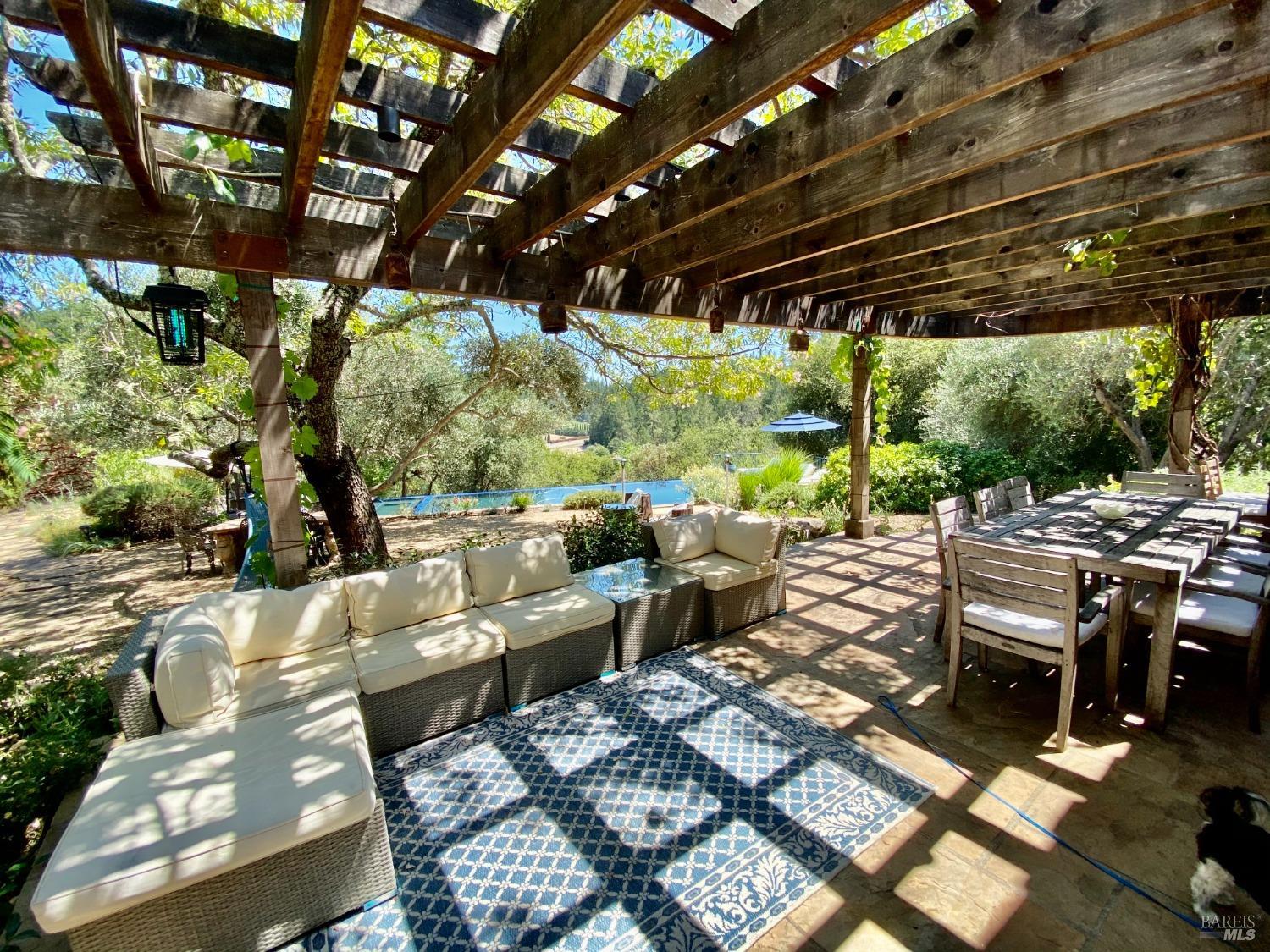 Detail Gallery Image 48 of 81 For 3594 Silverado Trl, Saint Helena,  CA 94574 - 5 Beds | 2/1 Baths