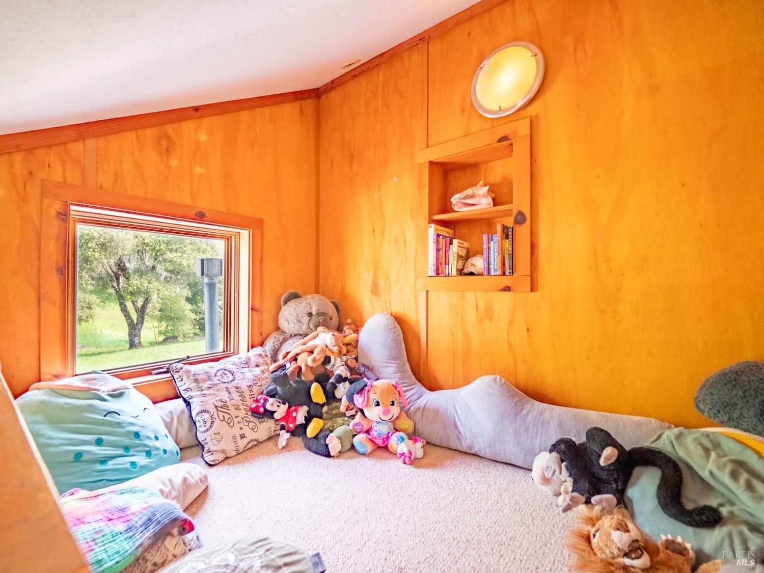 Detail Gallery Image 46 of 98 For 16121 Deer Meadows Rd, Boonville,  CA 95415 - 4 Beds | 3/1 Baths