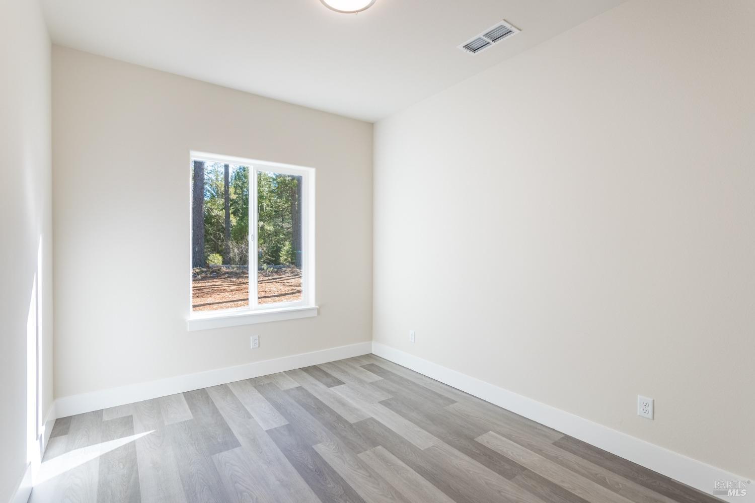 Detail Gallery Image 21 of 28 For 32799 Broomsedge Pl, Shingletown,  CA 96088 - 4 Beds | 3/1 Baths