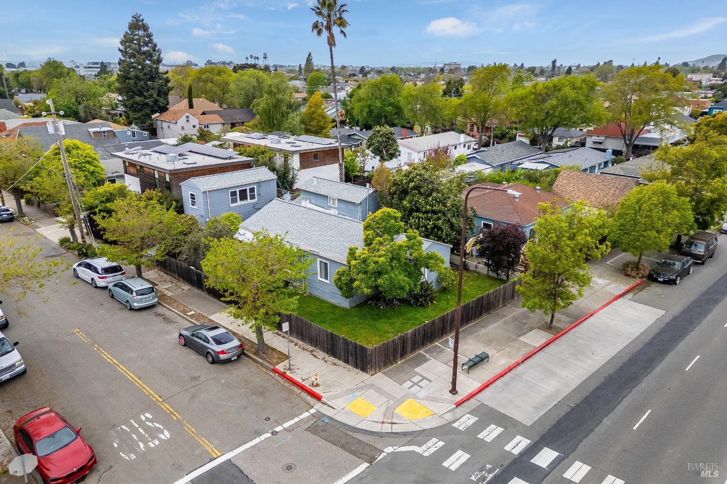Detail Gallery Image 51 of 58 For 1445 Fairview St St, Berkeley,  CA 94702 - 0 Beds | 0 Baths