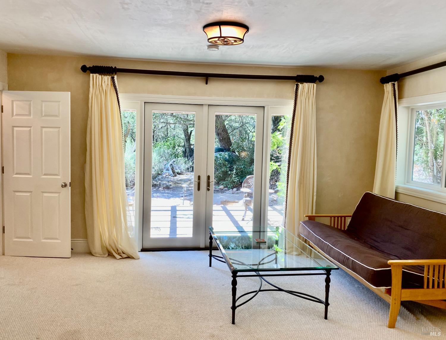 Detail Gallery Image 38 of 81 For 3594 Silverado Trl, Saint Helena,  CA 94574 - 5 Beds | 2/1 Baths
