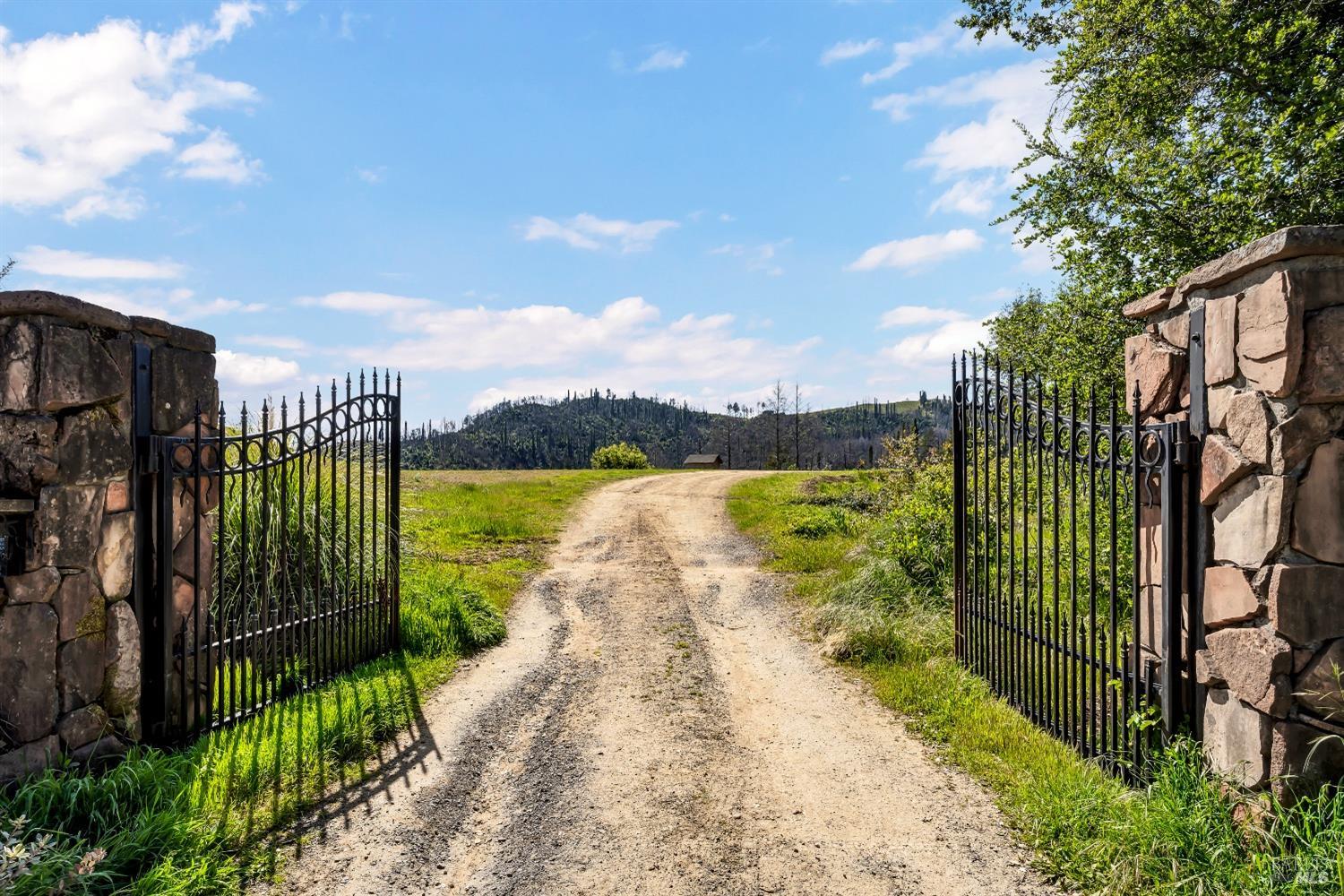 Detail Gallery Image 9 of 18 For 7777 Mill Creek Rd, Healdsburg,  CA 95448 - – Beds | – Baths