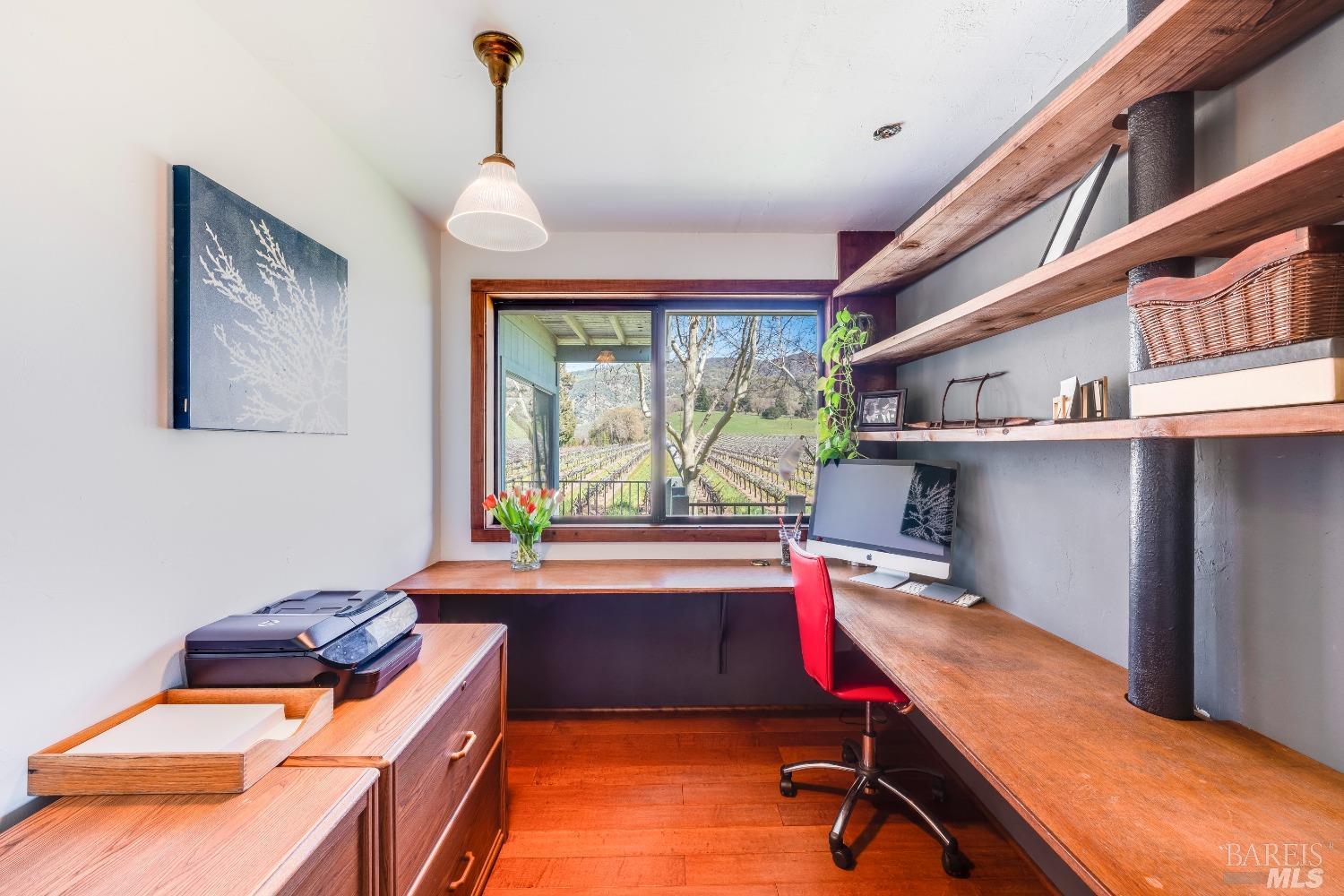 Detail Gallery Image 17 of 53 For 6201 Old River Rd, Ukiah,  CA 95482 - 4 Beds | 2 Baths