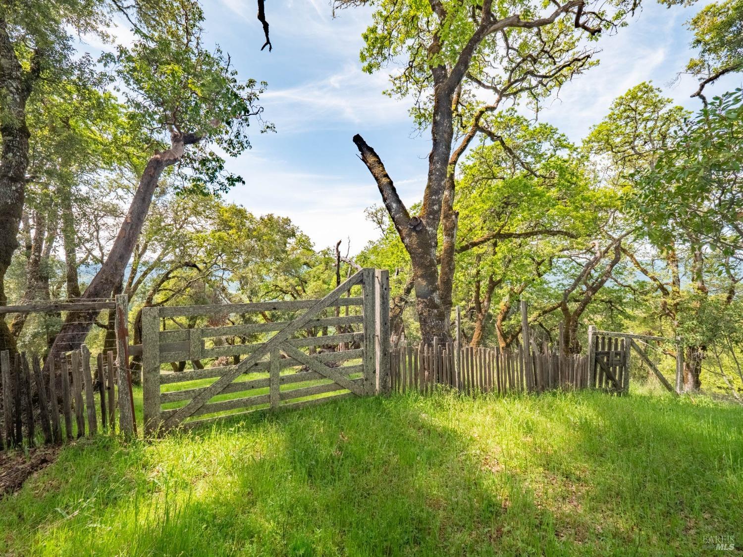 Detail Gallery Image 63 of 98 For 16121 Deer Meadows Rd, Boonville,  CA 95415 - 4 Beds | 3/1 Baths
