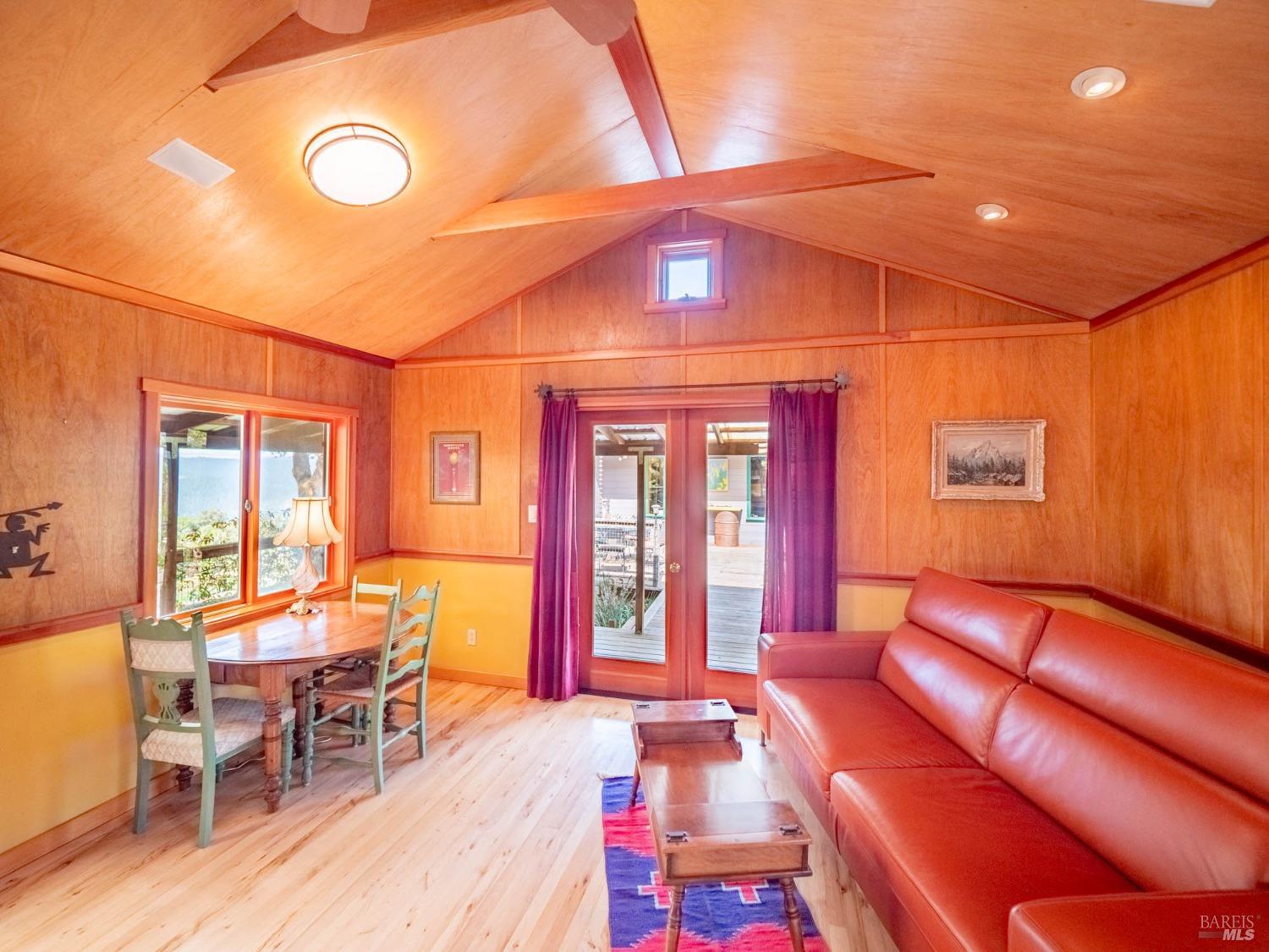 Detail Gallery Image 26 of 98 For 16121 Deer Meadows Rd, Boonville,  CA 95415 - 4 Beds | 3/1 Baths