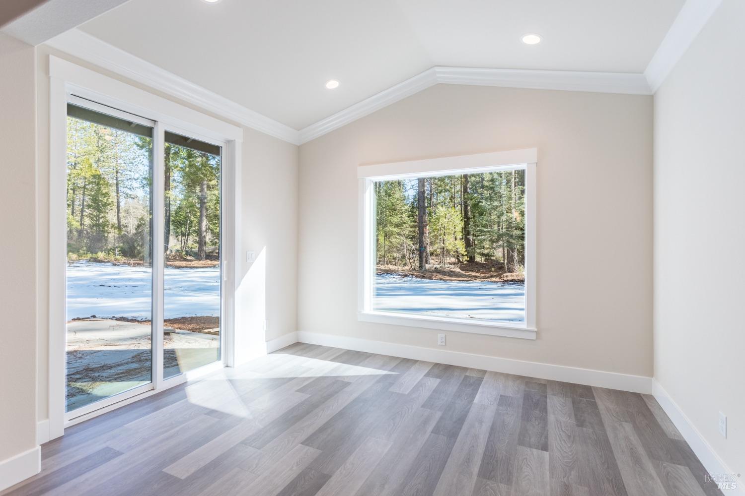 Detail Gallery Image 9 of 28 For 32799 Broomsedge Pl, Shingletown,  CA 96088 - 4 Beds | 3/1 Baths