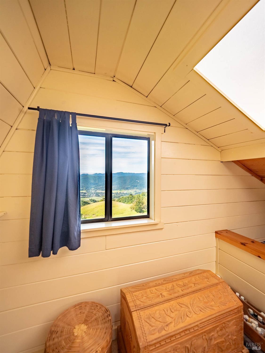 Detail Gallery Image 24 of 98 For 16121 Deer Meadows Rd, Boonville,  CA 95415 - 4 Beds | 3/1 Baths