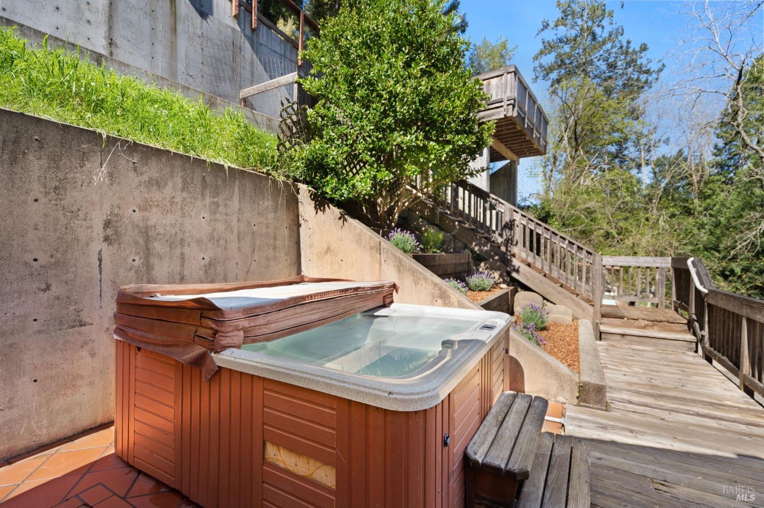Detail Gallery Image 18 of 24 For 31 Aztec Ave, Forest Knolls,  CA 94933 - 2 Beds | 1 Baths