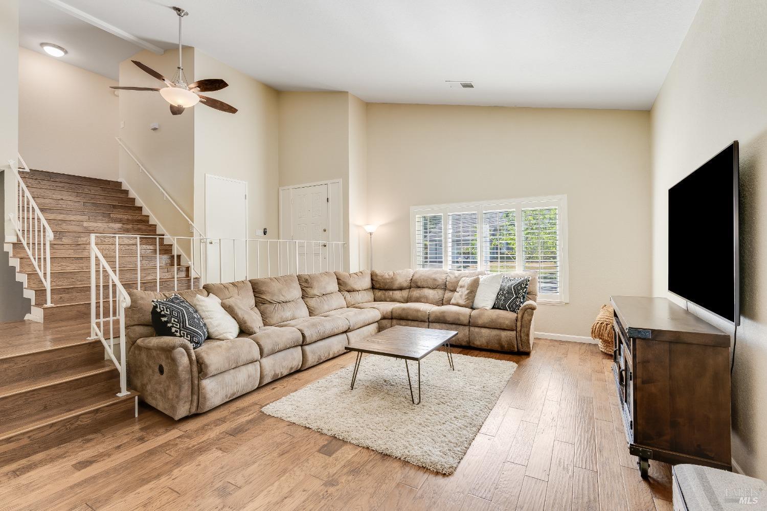 Detail Gallery Image 7 of 47 For 933 Rose Dr, Benicia,  CA 94510 - 3 Beds | 2/1 Baths