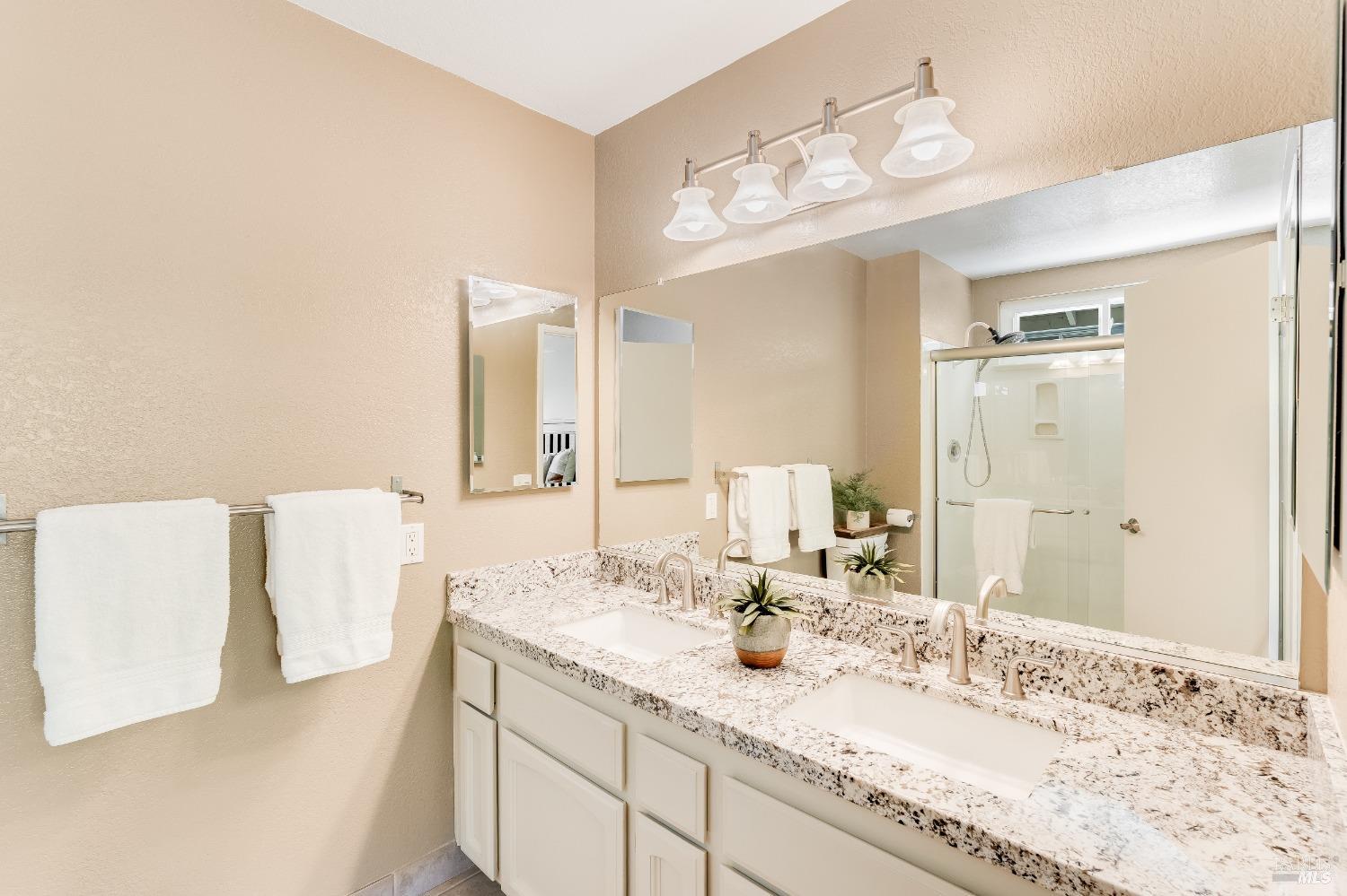 Detail Gallery Image 23 of 47 For 933 Rose Dr, Benicia,  CA 94510 - 3 Beds | 2/1 Baths
