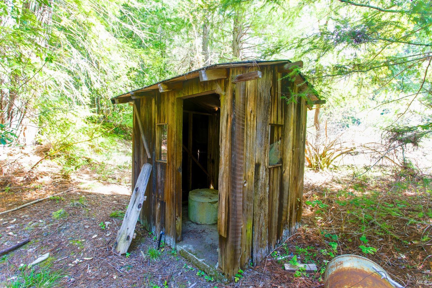 Detail Gallery Image 18 of 25 For 40050 Wilderness Lodge Rd, Branscomb,  CA 95417 - – Beds | – Baths
