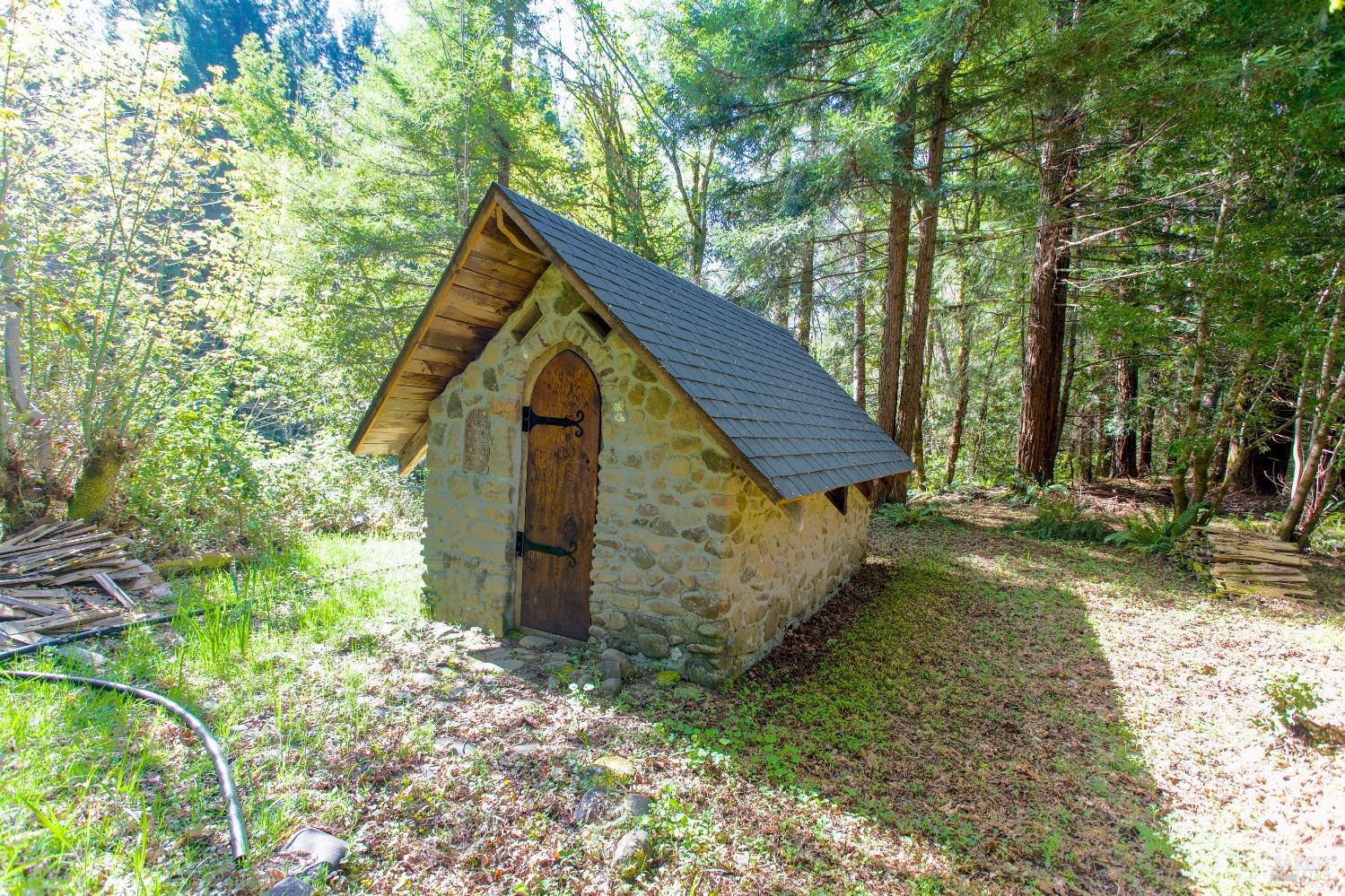 Detail Gallery Image 3 of 25 For 40050 Wilderness Lodge Rd, Branscomb,  CA 95417 - – Beds | – Baths