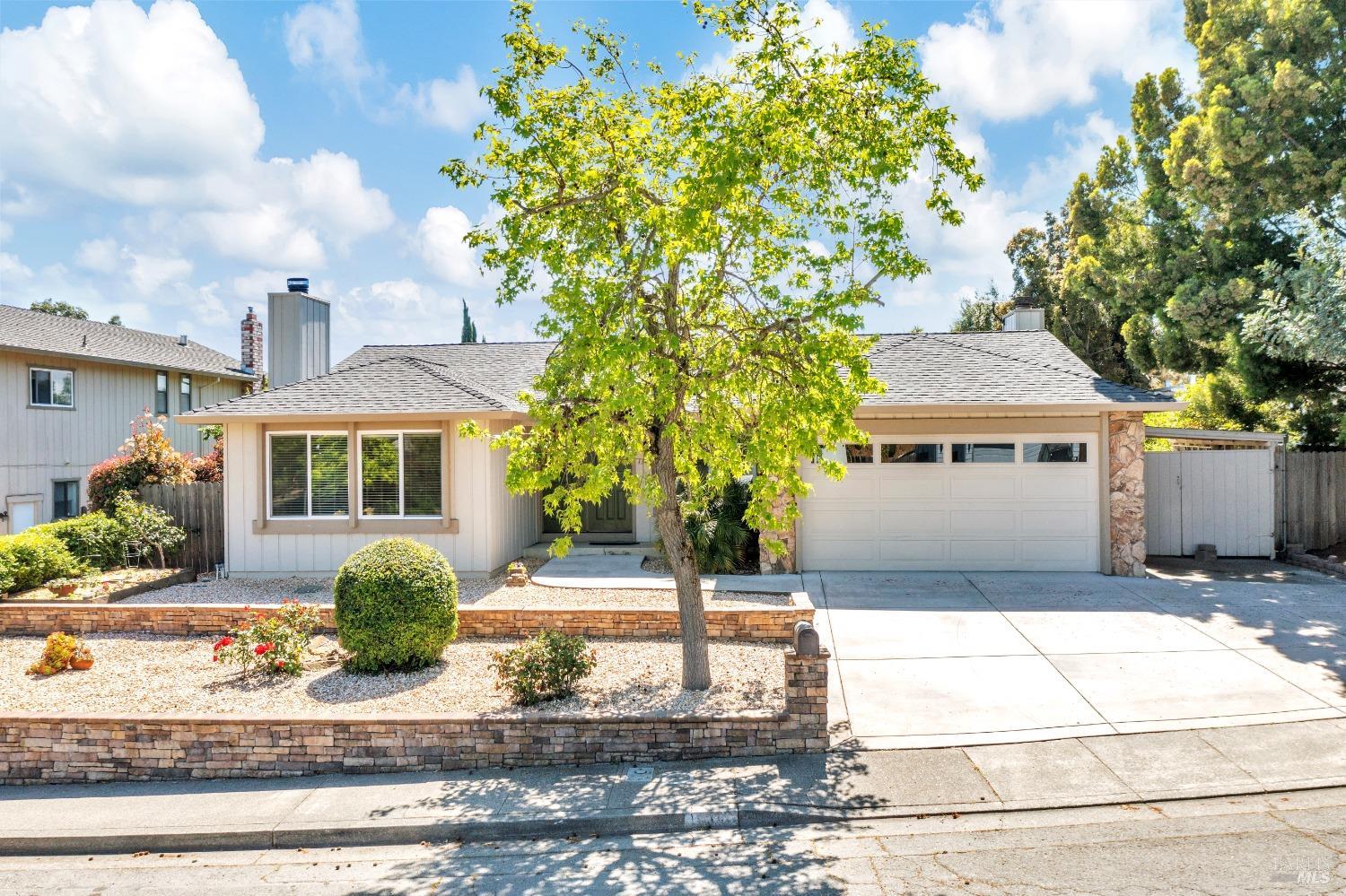Detail Gallery Image 1 of 1 For 134 E Seaview Dr, Benicia,  CA 94510 - 3 Beds | 2 Baths