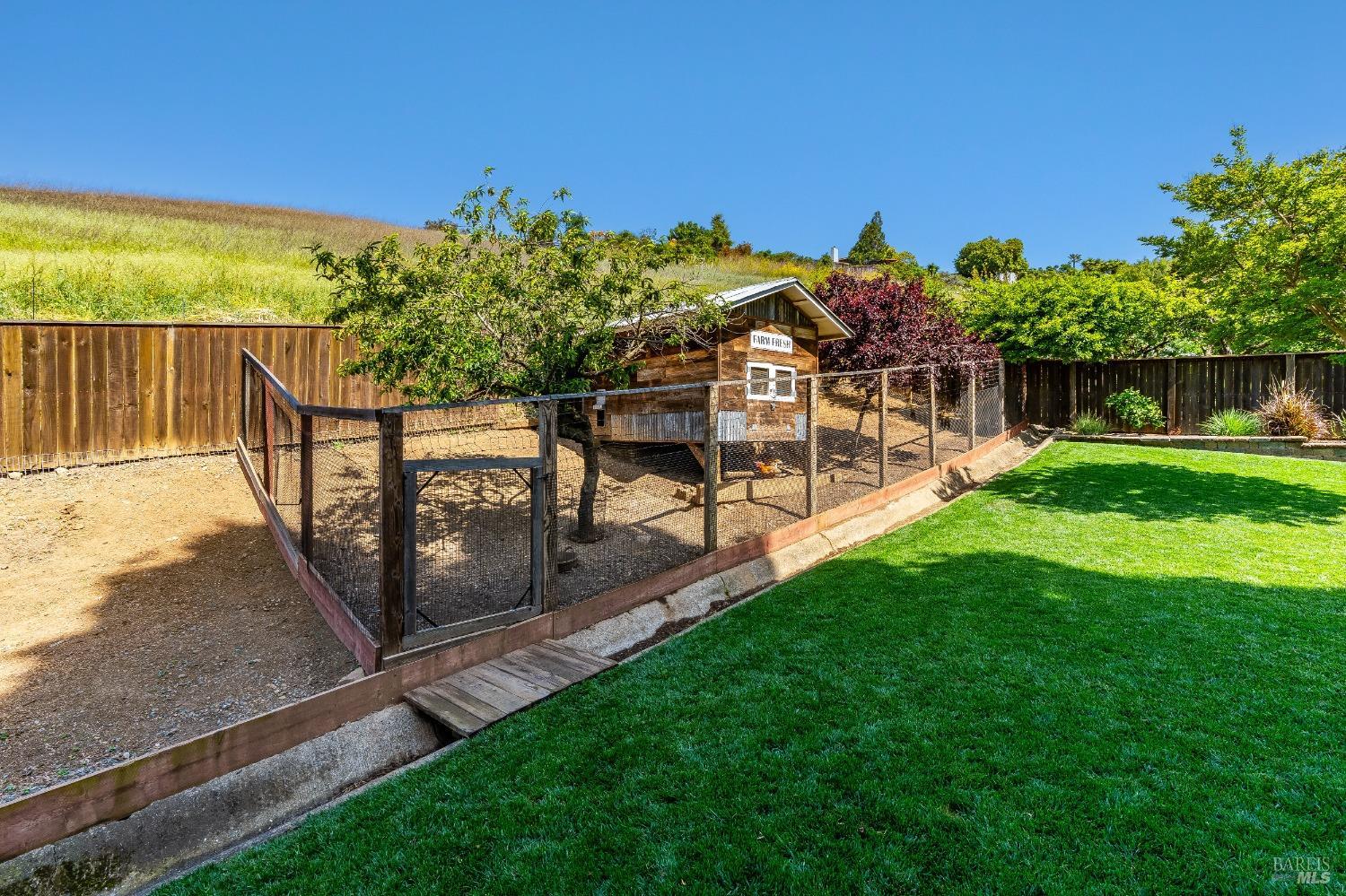 Detail Gallery Image 36 of 47 For 933 Rose Dr, Benicia,  CA 94510 - 3 Beds | 2/1 Baths
