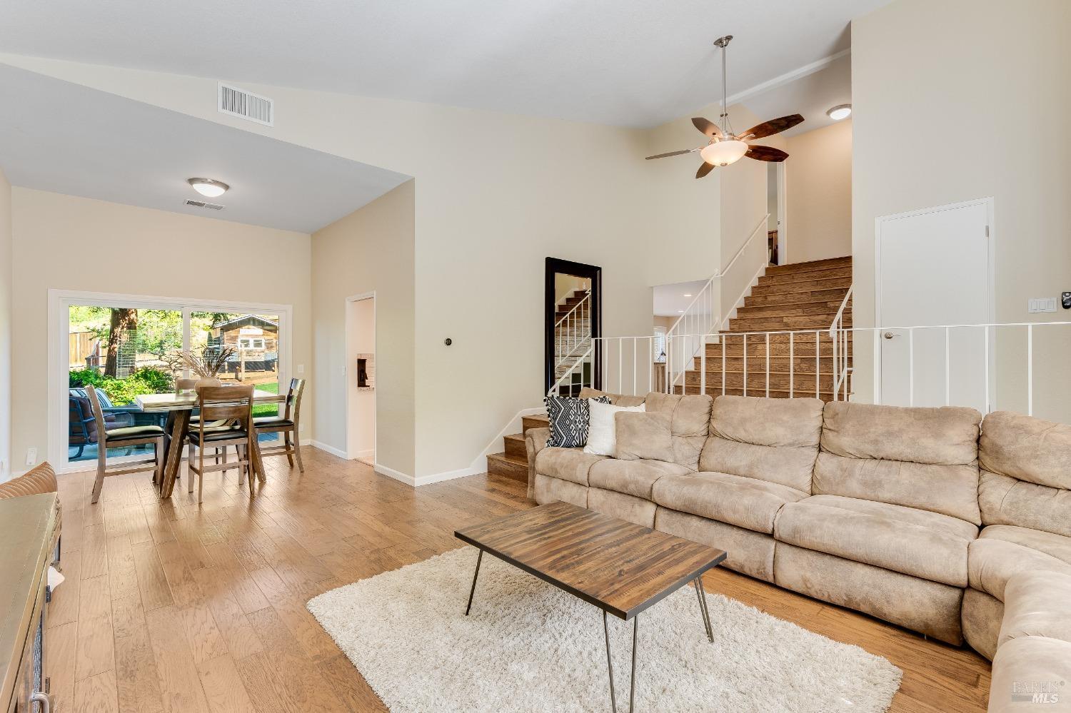 Detail Gallery Image 8 of 47 For 933 Rose Dr, Benicia,  CA 94510 - 3 Beds | 2/1 Baths