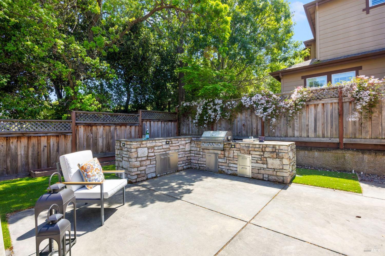 Detail Gallery Image 63 of 73 For 34 Canyon Green Loop, Novato,  CA 94947 - 4 Beds | 3 Baths