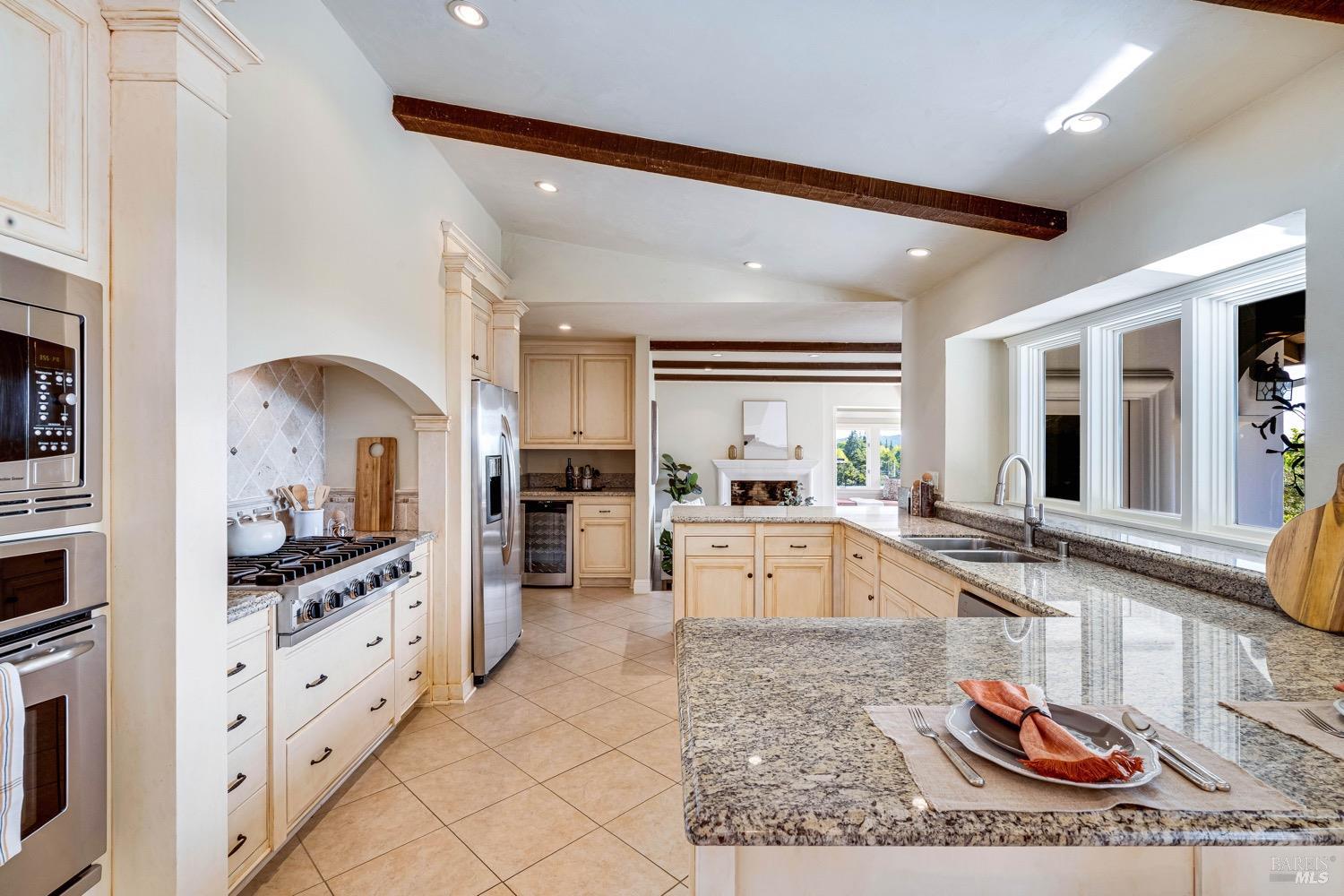 Detail Gallery Image 24 of 67 For 14 Maui Way, Napa,  CA 94558 - 4 Beds | 3 Baths
