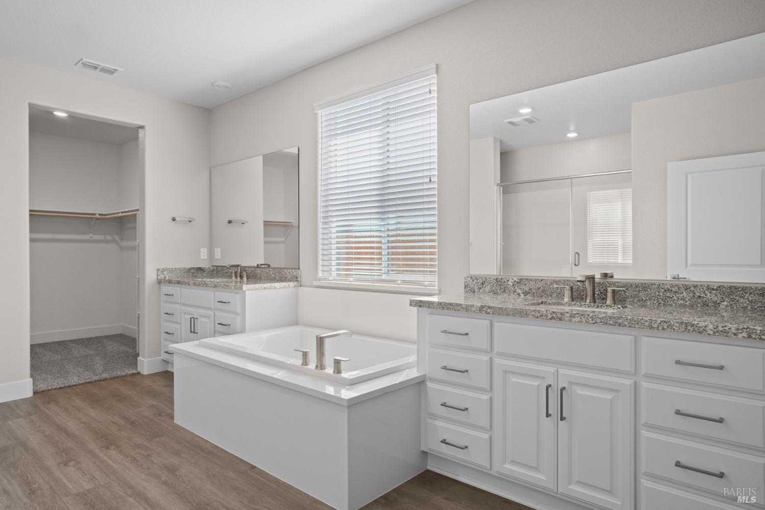 Detail Gallery Image 18 of 23 For 2240 Rustic Oak Ln, Rio Vista,  CA 94571 - 3 Beds | 3 Baths