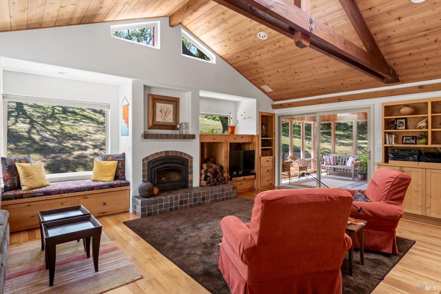 Detail Gallery Image 9 of 56 For 3400 Mcnab Ranch Rd, Ukiah,  CA 95482 - 3 Beds | 2 Baths
