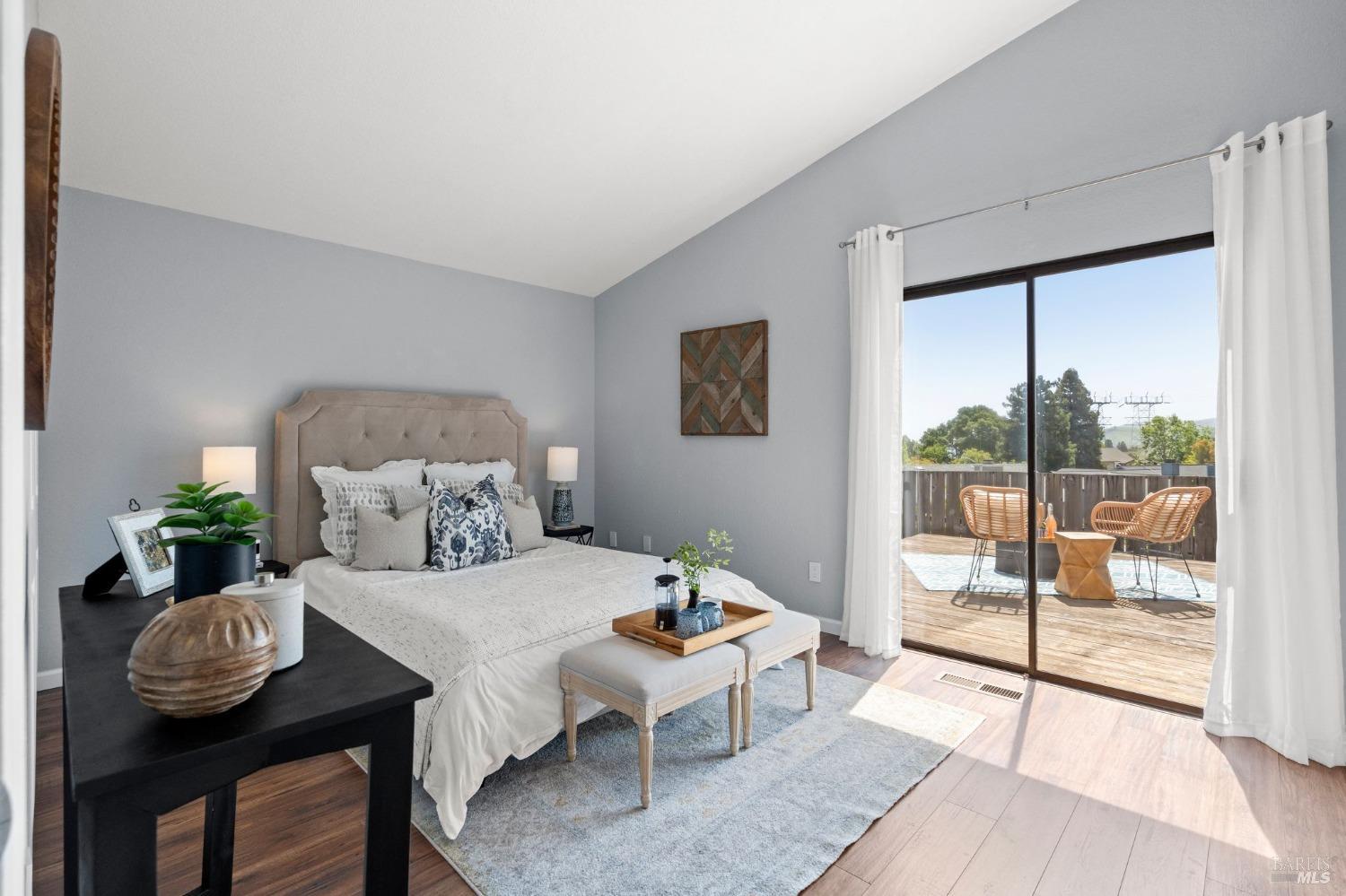 Detail Gallery Image 16 of 33 For 113 Pirates Cv, Vallejo,  CA 94591 - 3 Beds | 2 Baths