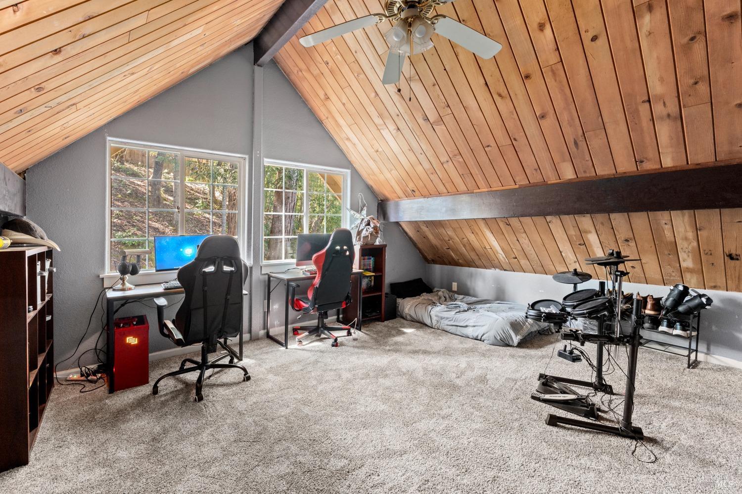 Detail Gallery Image 11 of 24 For 2006 Lupine Dr, Willits,  CA 95490 - 3 Beds | 1/1 Baths