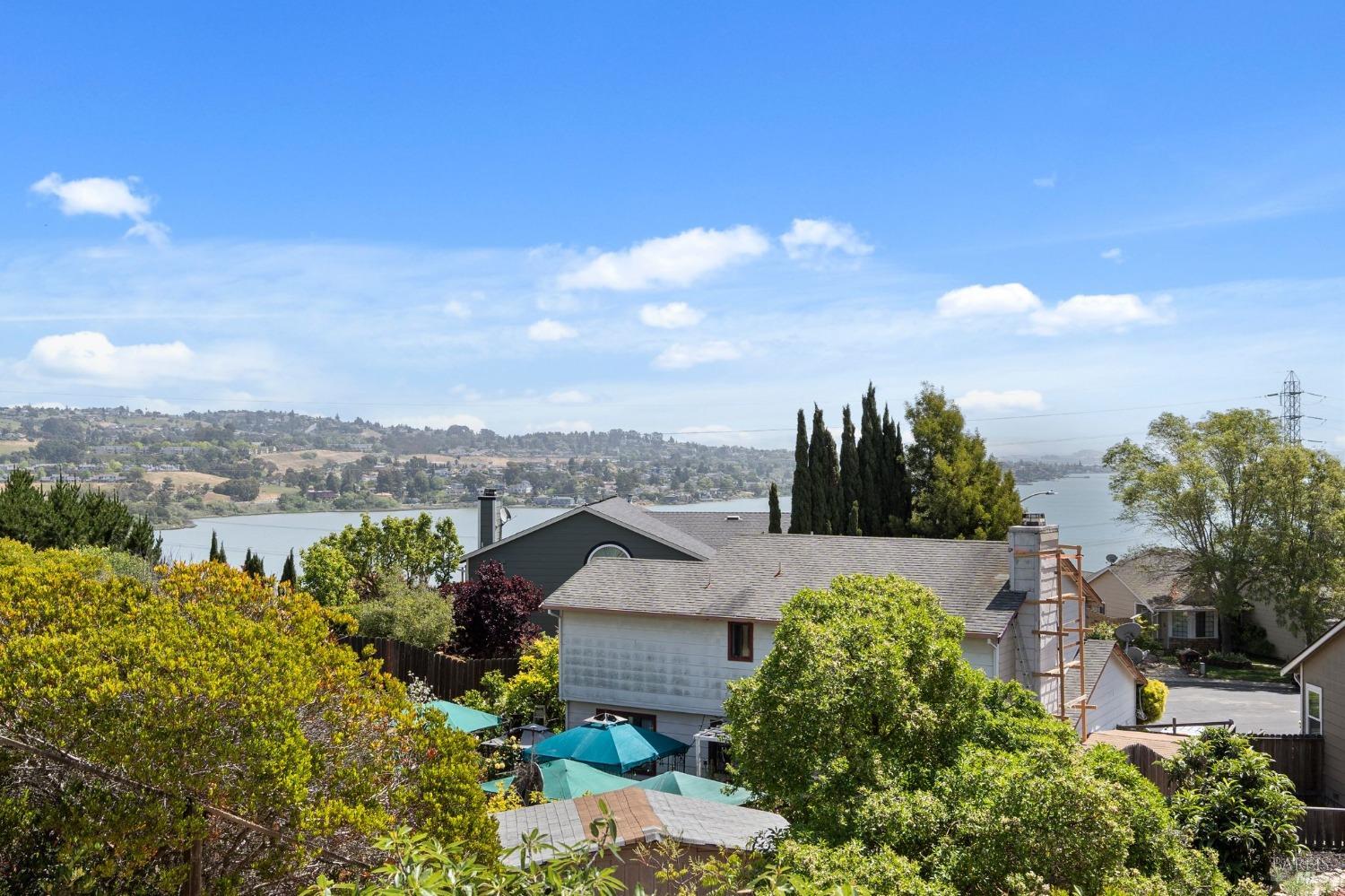 Detail Gallery Image 31 of 33 For 113 Pirates Cv, Vallejo,  CA 94591 - 3 Beds | 2 Baths