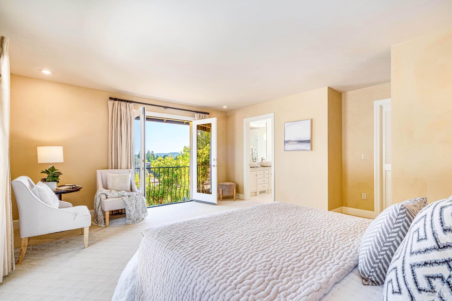 Detail Gallery Image 36 of 67 For 14 Maui Way, Napa,  CA 94558 - 4 Beds | 3 Baths