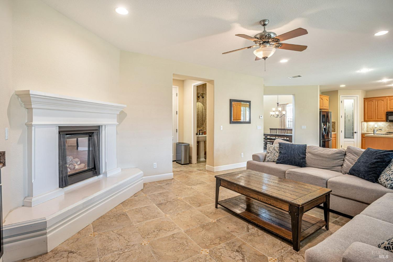 Detail Gallery Image 14 of 46 For 325 Turnbridge St, Vacaville,  CA 95687 - 3 Beds | 2/1 Baths