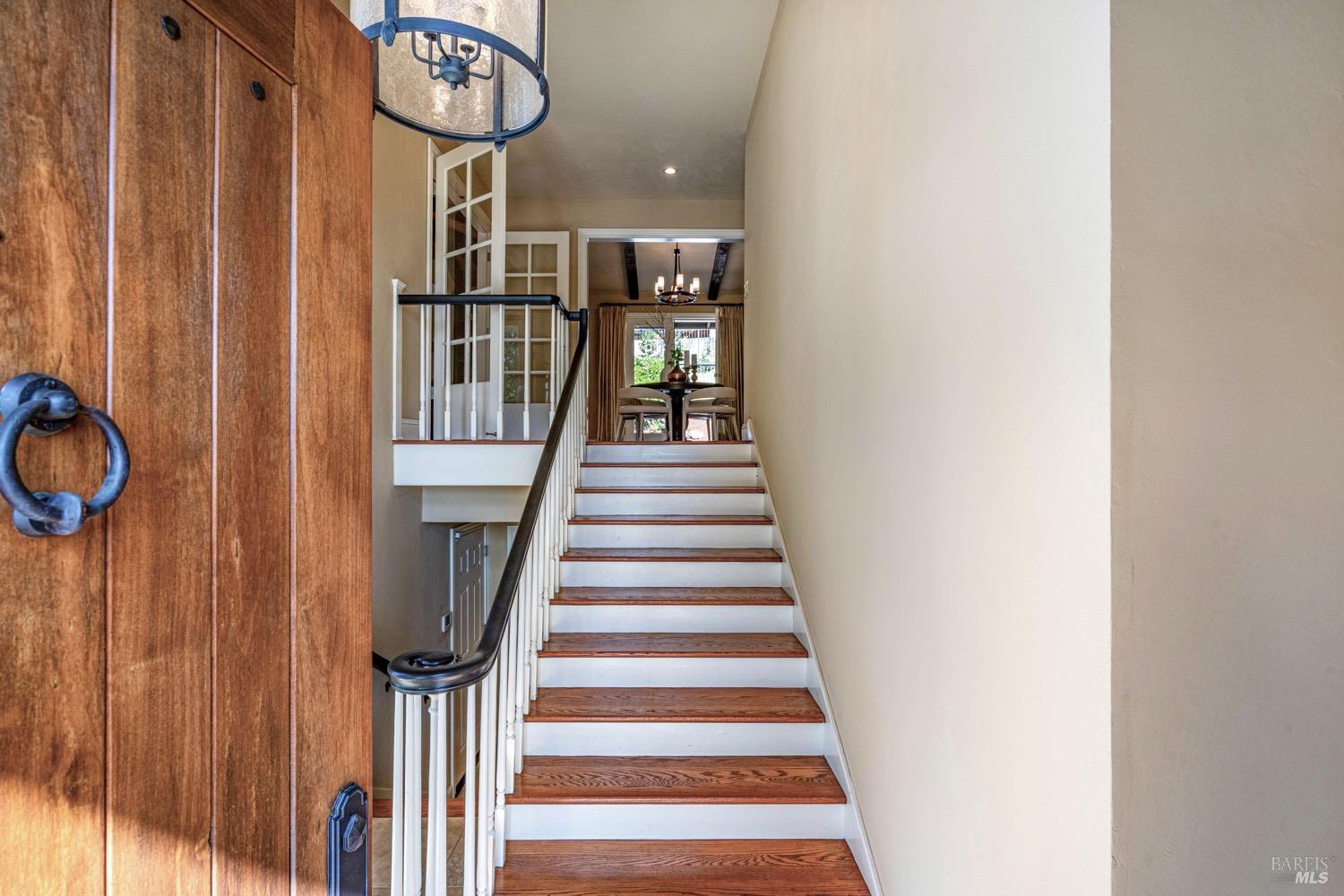 Detail Gallery Image 7 of 67 For 14 Maui Way, Napa,  CA 94558 - 4 Beds | 3 Baths