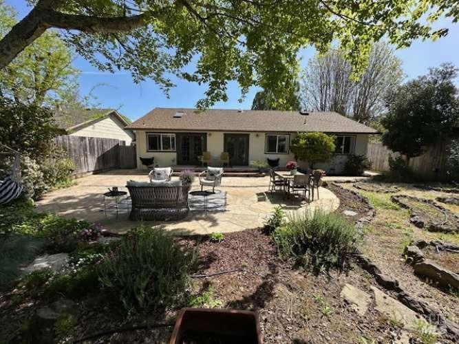 Brookhaven Court, Sebastopol, California image 25