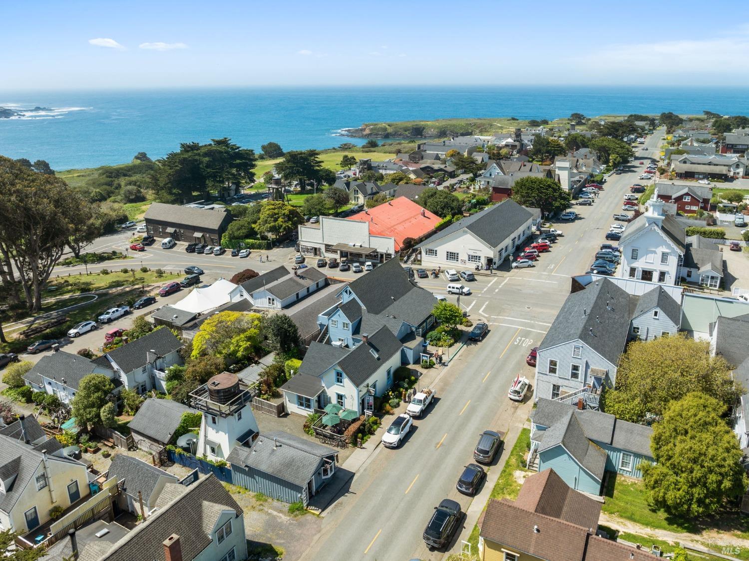 Detail Gallery Image 2 of 49 For 10481 Lansing St, Mendocino,  CA 95460 - – Beds | – Baths