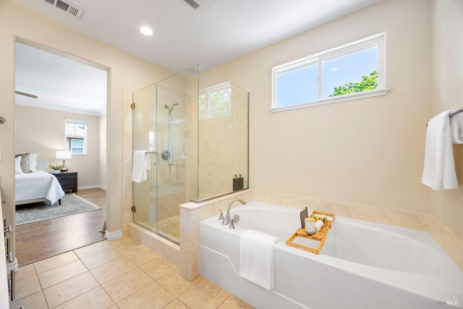 Detail Gallery Image 43 of 73 For 34 Canyon Green Loop, Novato,  CA 94947 - 4 Beds | 3 Baths
