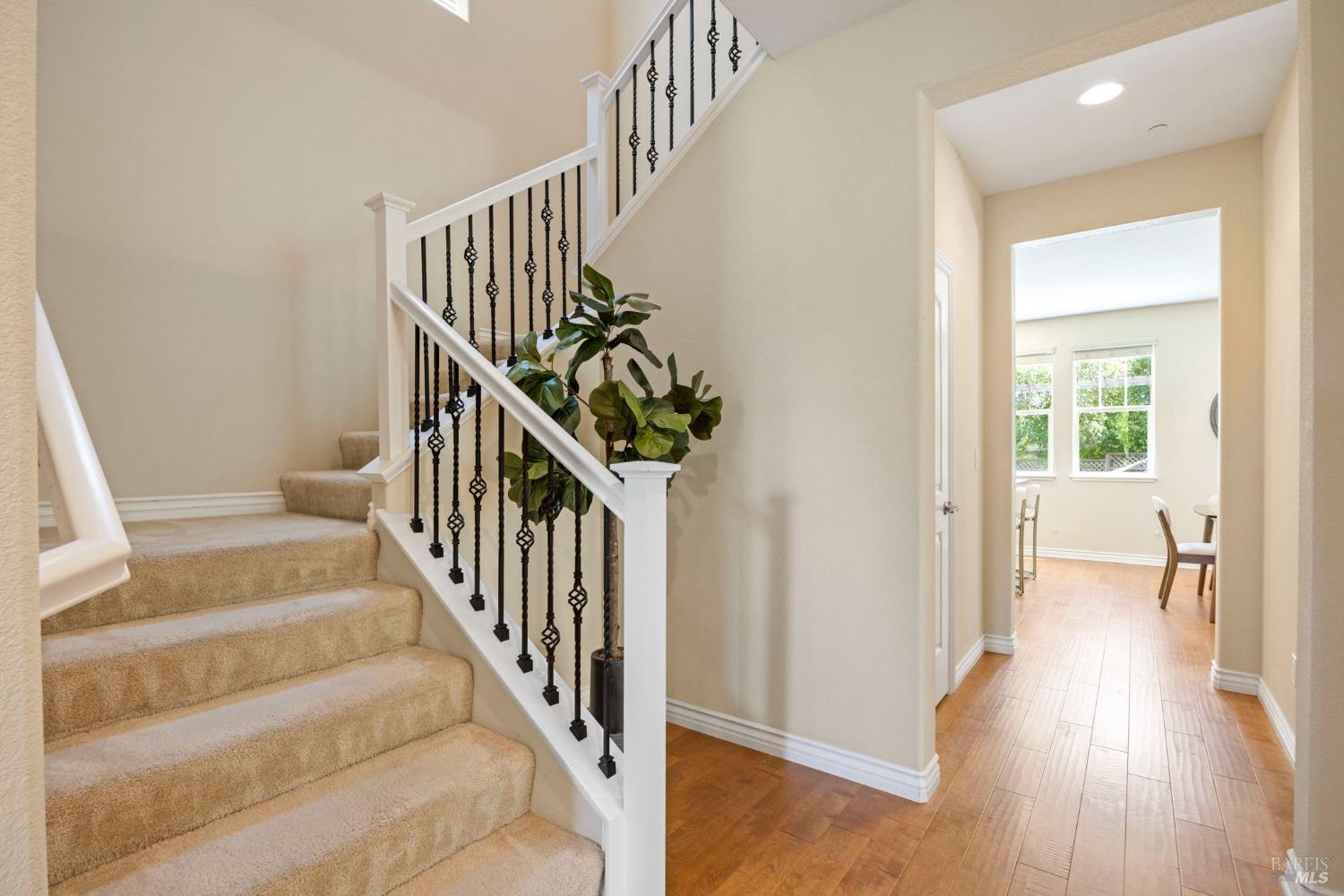 Detail Gallery Image 32 of 73 For 34 Canyon Green Loop, Novato,  CA 94947 - 4 Beds | 3 Baths